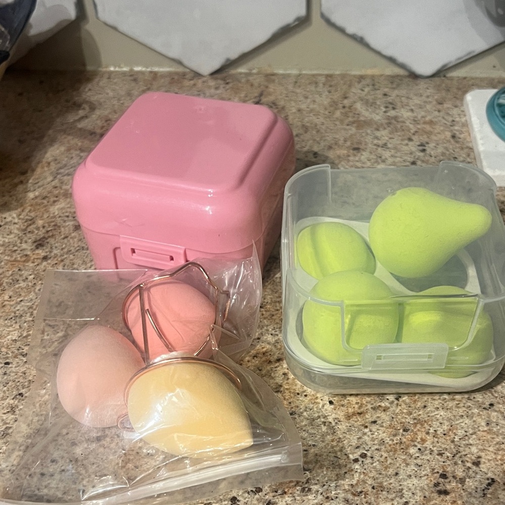 Pink and Green Makeup Sponge Set